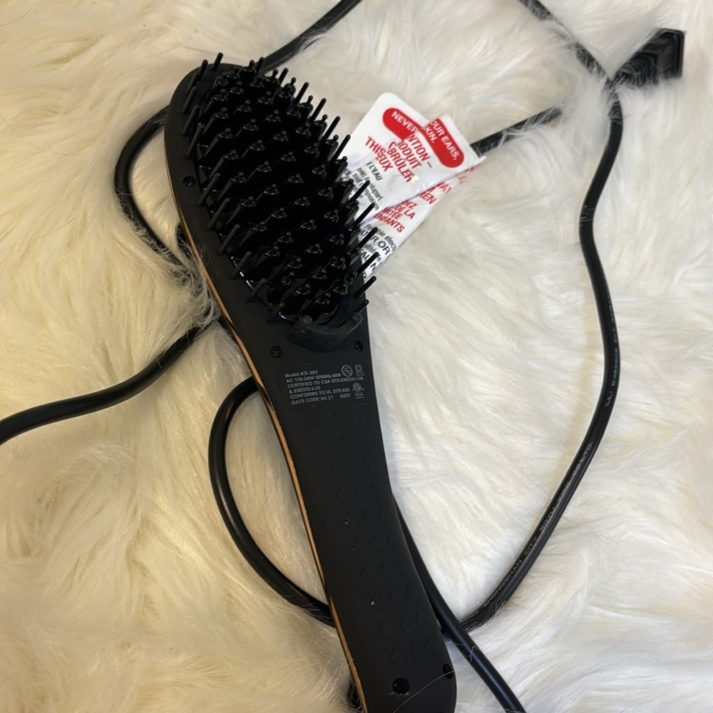 Foxy bae hot brush nwot - Picture 2 of 2